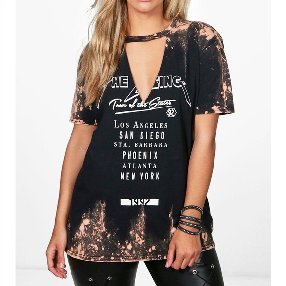 šHost PickšAcid Wash Choker Neck Tee